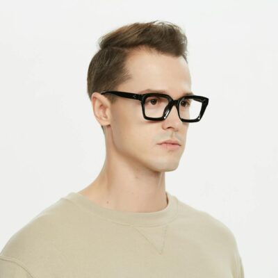 Para acessórios de cabelo em 2026, as tendências apontam fortemente para lenços versáteis, presilhas statement e laços elegan