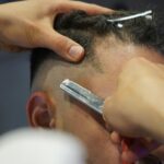 Para Cortes que Rejuvenescem e trazem leveza, opte por estilos que emolduram o rosto, adicionam volume estratégico e suavizam