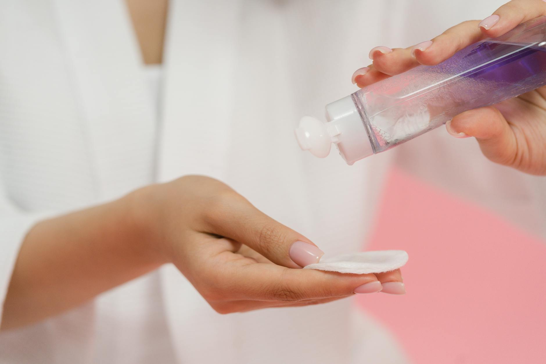 Água Micelar: Guia Definitivo para Escolher a Melhor e Remover Maquiagem com Eficácia — agua micelar qual a melhor para remov