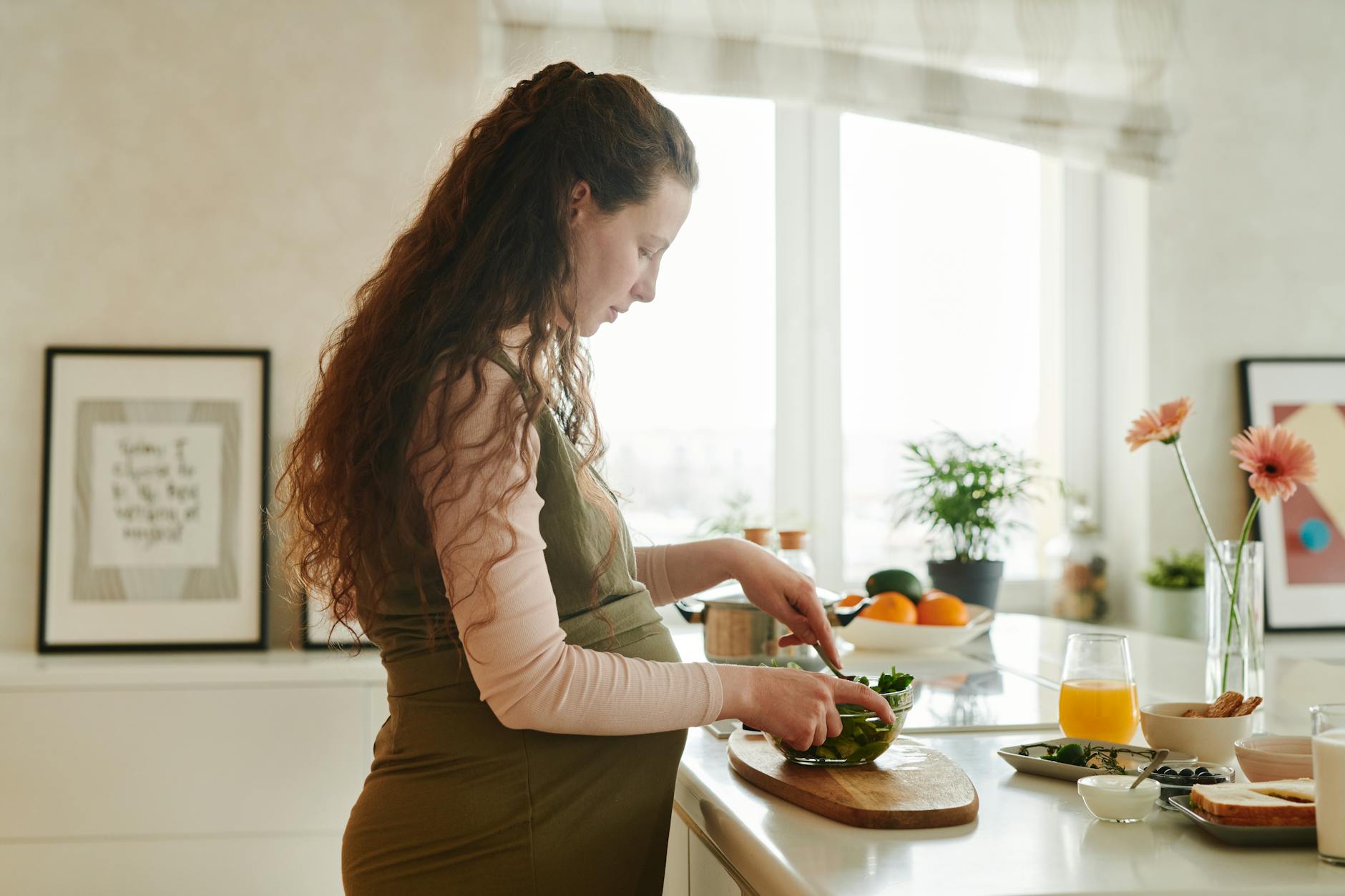 Alimentação na Gravidez: O Guia Essencial para Pele Radiante e Cabelos Fortes — alimentação na gravidez para pele e cabelo sa
