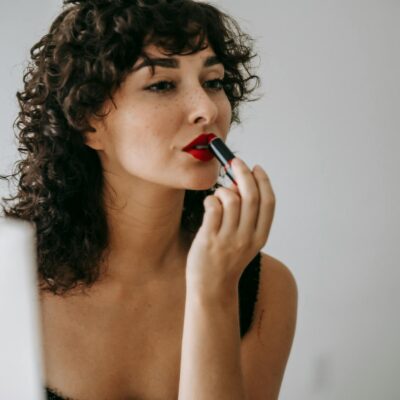 Batom Vermelho Sem Erros: O Guia Definitivo para um Visual Impecável e Confiante — batom vermelho como usar sem errar | Mais