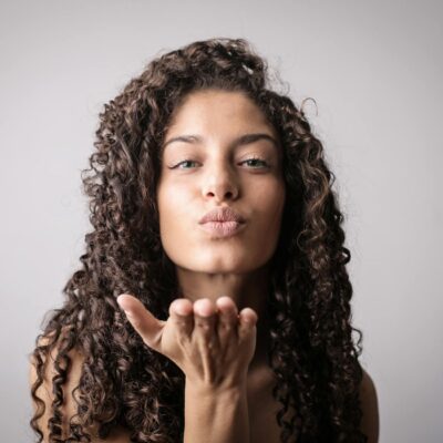 Cachos Definidos com Difusor: O Guia Essencial para Iniciantes Dominarem a Técnica — como fazer cachinho com difusor para ini