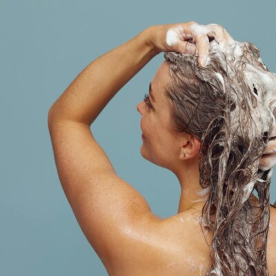 Guia Definitivo: Como Lavar o Cabelo Corretamente para Não Danificar e Ter Fios Saudáveis — como lavar o cabelo corretamente