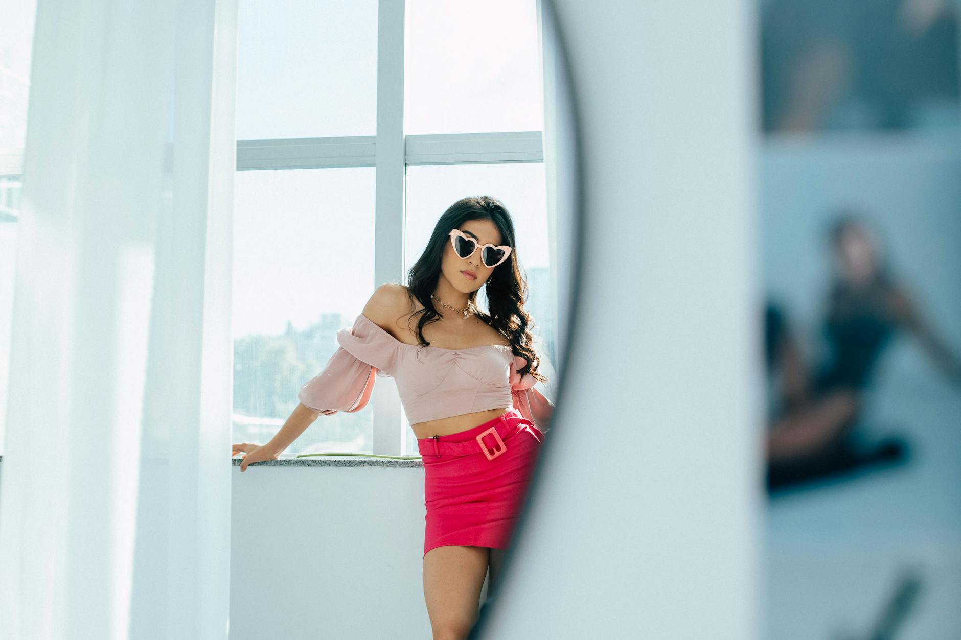 Elegância Descomplicada: Como Montar Looks Sofisticados com Roupas Simples do Dia a Dia — como montar looks elegantes com rou