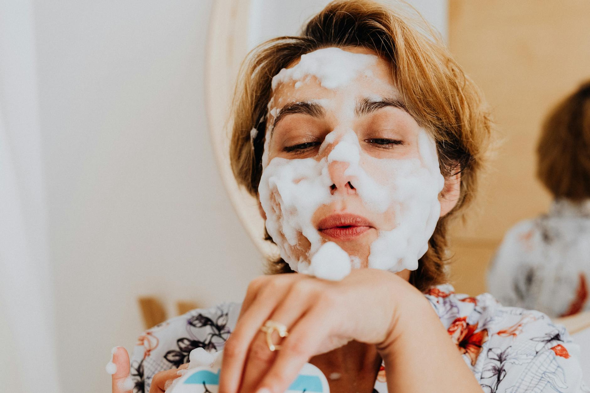 Espuma de Limpeza Facial para Pele Oleosa e Mista: O Guia Definitivo para uma Pele Equilibrada — espuma de limpeza facial par