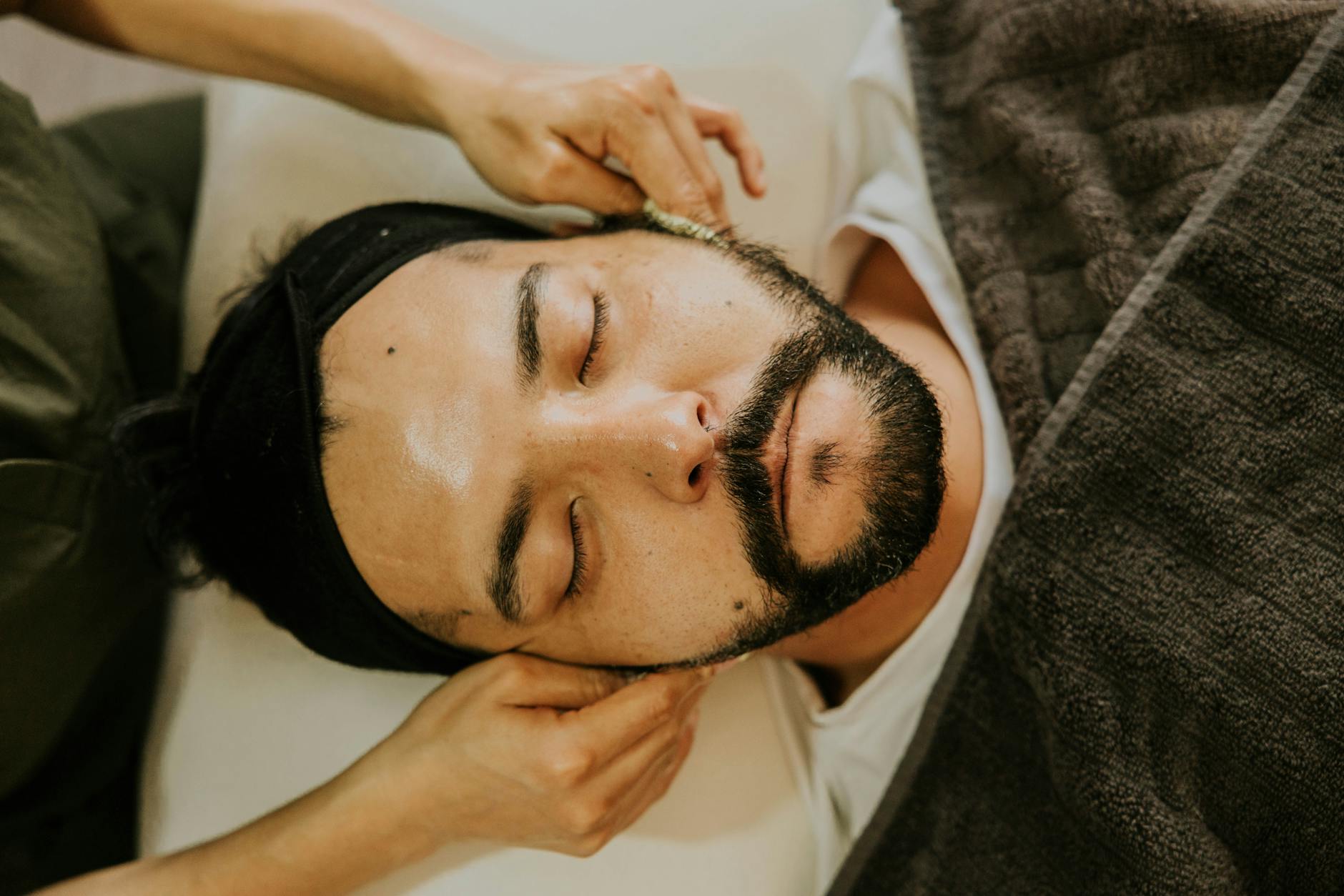Massagem Facial Drena: O Guia Definitivo para um Rosto Livre de Inchaço e Cheio de Vitalidade — massagem facial para diminuir