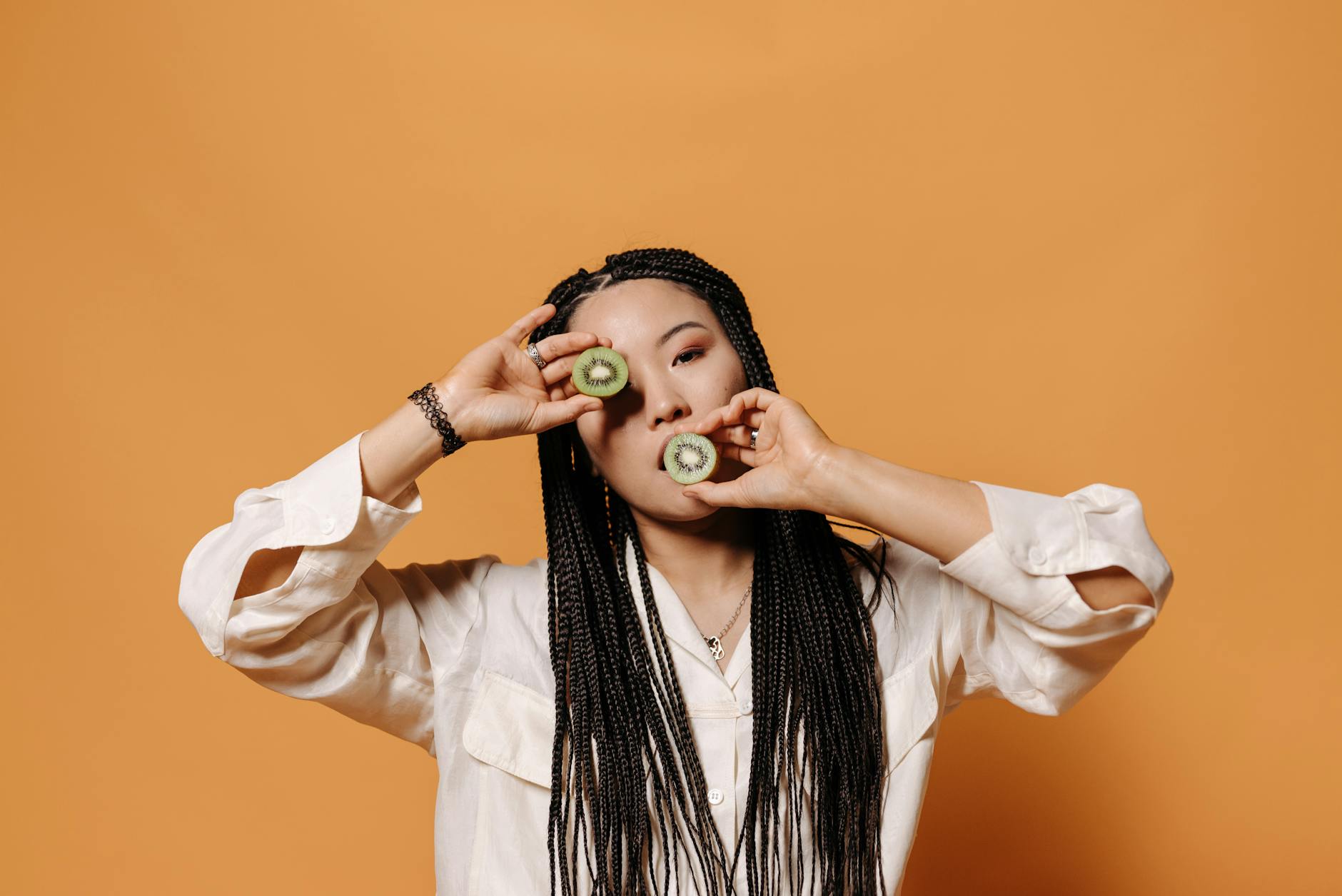 Desvende o Segredo: Quais Vitaminas Impulsionam o Crescimento Capilar e a Saúde dos Seus Fios — quais vitaminas ajudam no cre