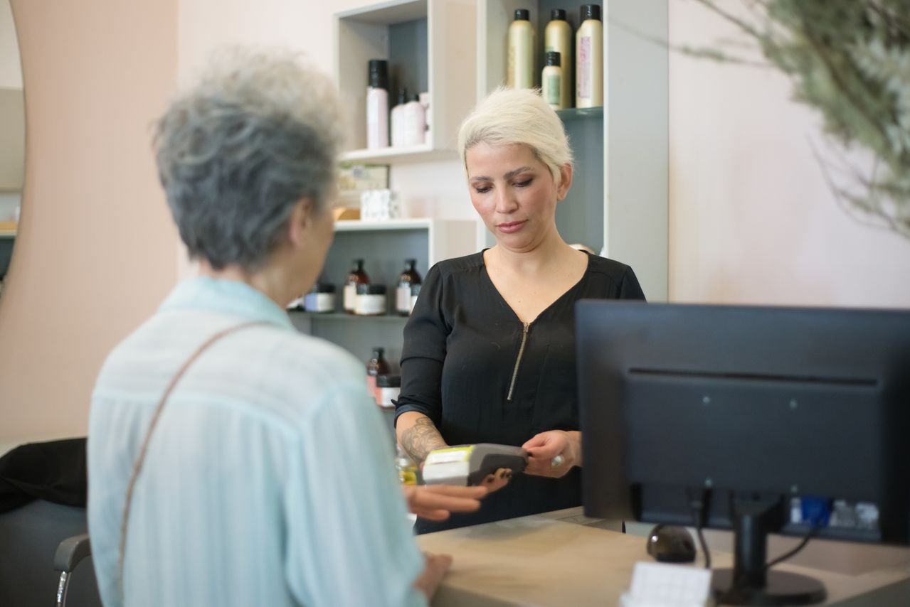 Como verificar clínicas, salões e empresas de estética